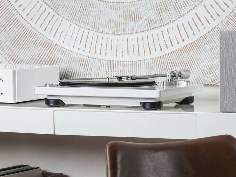 DENON DP-400 Premium belt-driven Hi-Fi Turntable