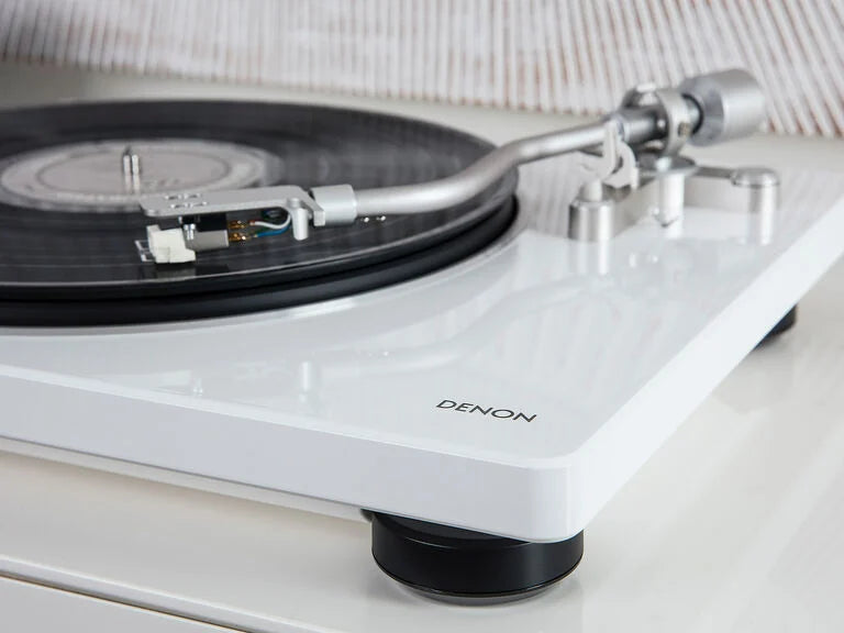 DENON DP-400 Premium belt-driven Hi-Fi Turntable